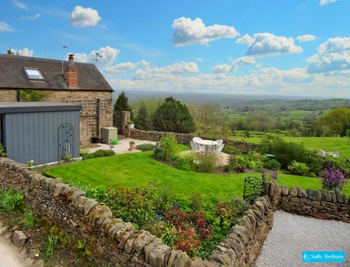 3 Bedroom Barn Conversion For Sale In Wheatcroft Lane, Matlock, DE4