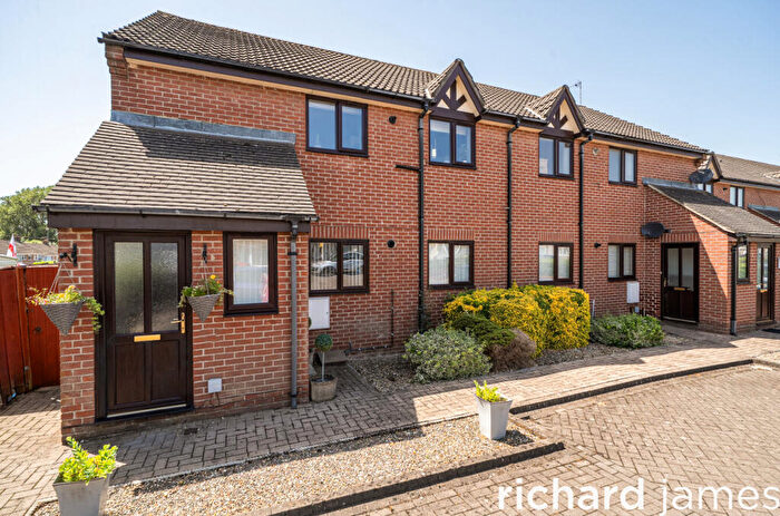 2 Bedroom Flat For Sale In Drew Street, Swindon, SN2