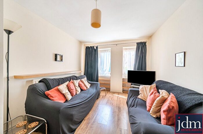 3 Bedroom Garage / Parking To Rent In Hackington Crescent, Beckenham, BR3