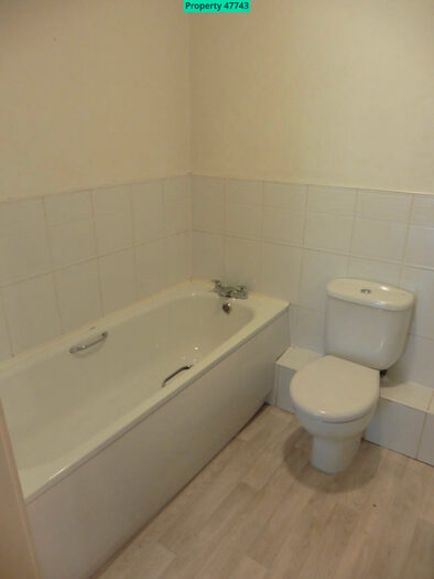 2 Bedroom Apartment To Rent In Chamberlain Gardens, Bredbury, Stockport, SK6