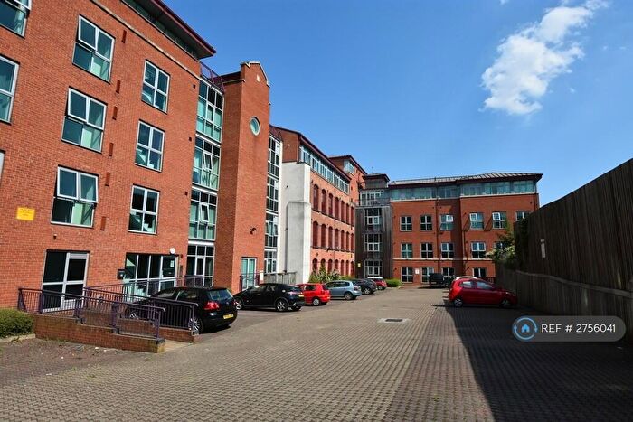 2 Bedroom Flat To Rent In Portland Square, Nottingham, NG7