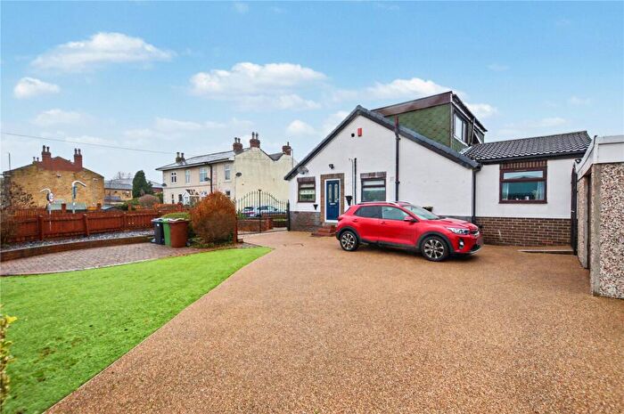 3 Bedroom Bungalow For Sale In Temple Court, Rothwell, Leeds, West Yorkshire, LS26