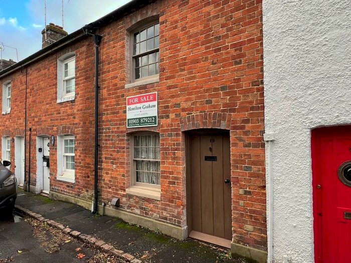 2 Bedroom Terraced House For Sale In Charlton Street, Steyning, West Sussex, BN44