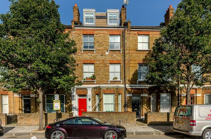 1 Bedroom Flat To Rent In Lots Road, Chelsea, London, SW10