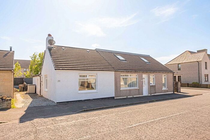 2 Bedroom Semi Detached Bungalow For Sale In Sheephousehill, Fauldhouse, EH47