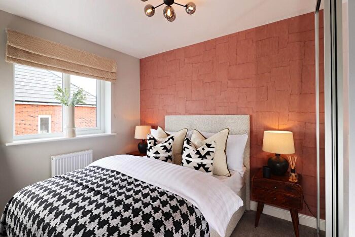 3 Bedroom Semi-Detached House For Sale In Liverpool Road South, Burscough, L40