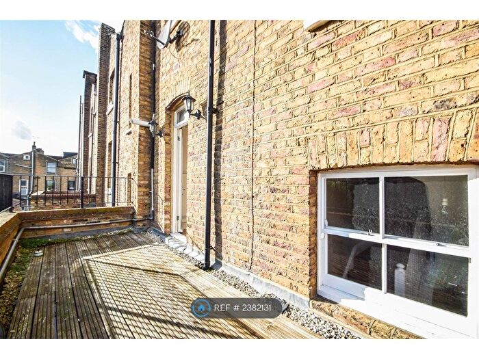 1 Bedroom Flat To Rent In Springdale Road, London, N16