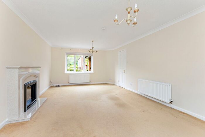 5 Bedroom Detached House For Sale In Saltcoats Gardens, Bellsquarry, Livingston, EH54