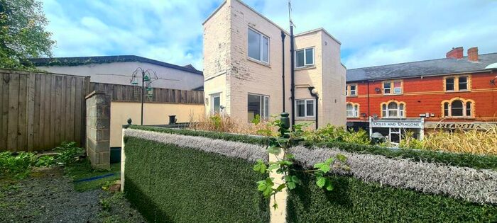 2 Bedroom Property To Rent In High Street, Builth Wells, Powys, LD2