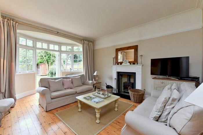 1 Bedroom Flat To Rent In Ground Floor Flat, Park Hill, Abbeville Village, London, SW4
