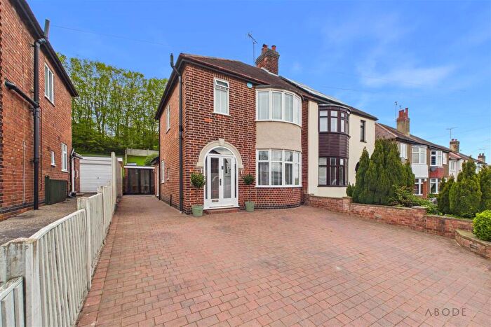 3 Bedroom Semi Detached House For Sale In Harbury Street, Burton-On-Trent, DE13
