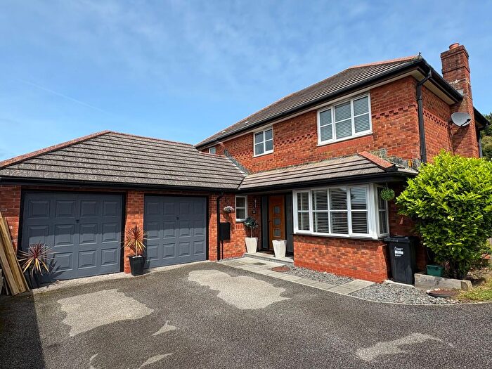 4 Bedroom Detached House For Sale In Penmere Drive, Pentire, TR7