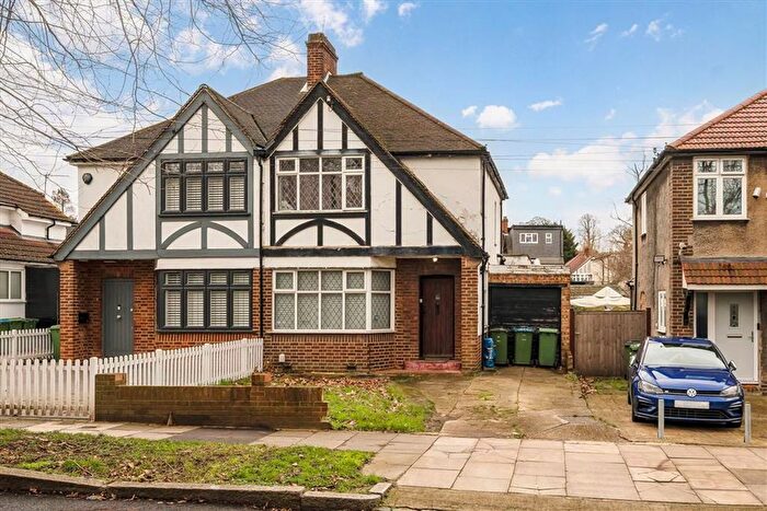 3 Bedroom Semi Detached House For Sale In Broad Walk, Blackheath, SE3