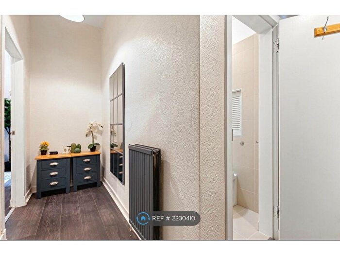 2 Bedroom Flat To Rent In Succoth Street, Glasgow, G13