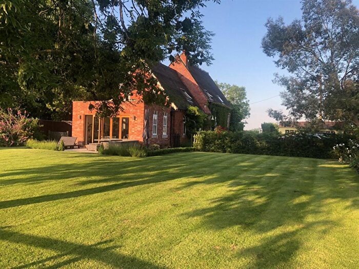 3 Bedroom Detached House For Sale In Upleadon Road, Highleadon, Newent, GL18