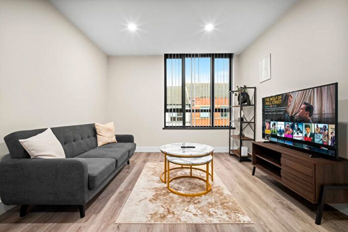 2 Bedroom Flat To Rent In Warstone Lane, Birmingham, B18