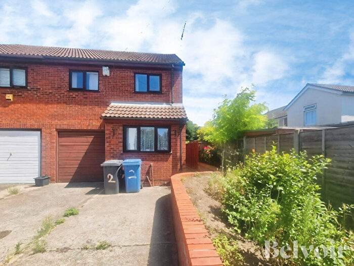 4 Bedroom Semi Detached House For Sale In Kirby Street, Ipswich, IP4
