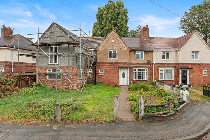 5 Bedroom Semi Detached House For Sale In Warren Close, Doncaster, South Yorkshire, DN2