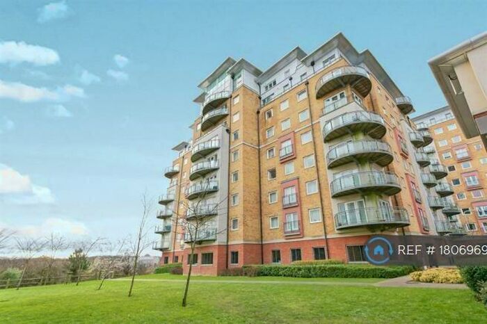 2 Bedroom Flat To Rent In Winterthur Way, Basingstoke, RG21