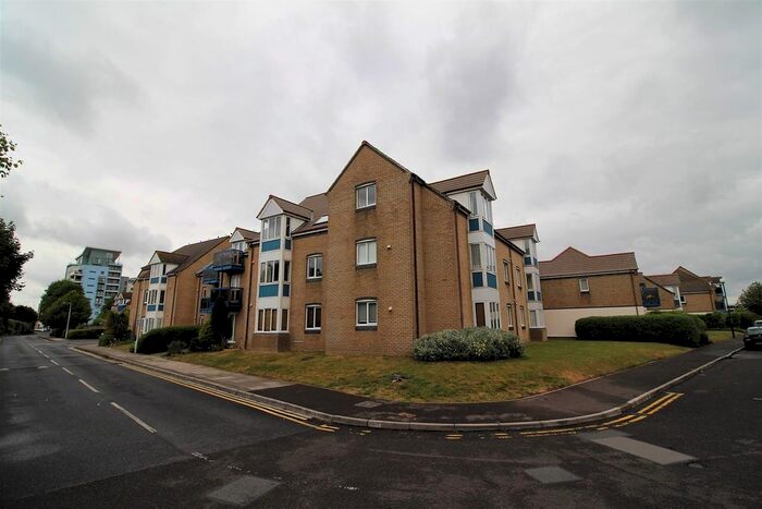 1 Bedroom Flat To Rent In Atlantic Close, Ocean Village, Southampton, SO14