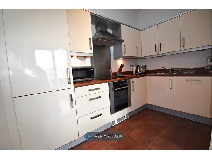 1 Bedroom Flat To Rent In Brooklyn House, Milton Keynes, MK9