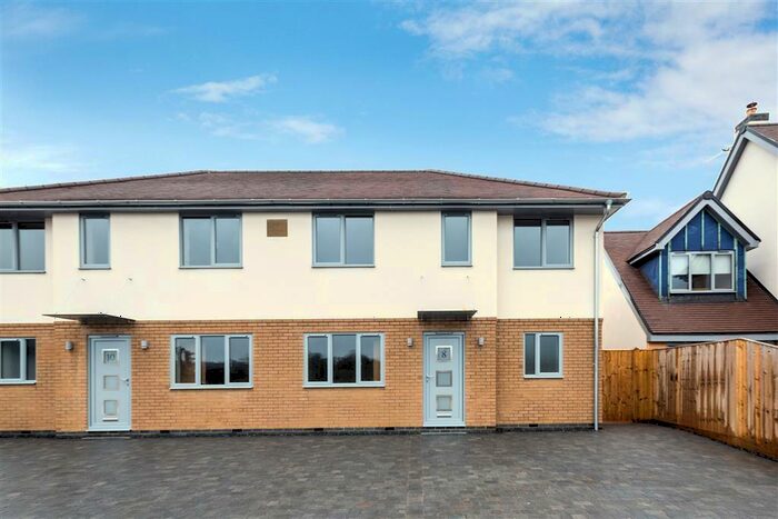 3 Bedroom House To Rent In Henley Road, Shillingford, Wallingford, OX10