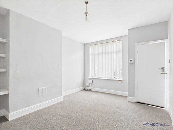 2 Bedroom Terraced House To Rent In Wharncliffe Street, HU5