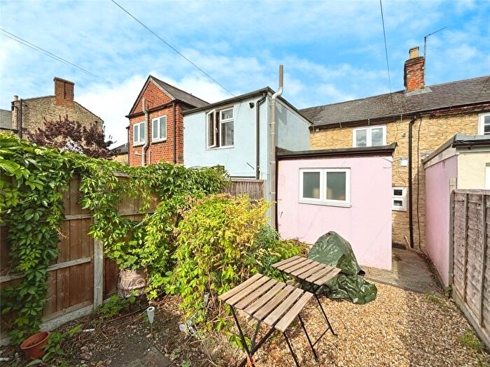 2 Bedroom Terraced House For Sale In North Street, Bicester, Oxfordshire, OX26