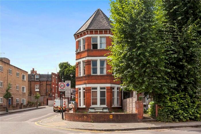 4 Bedroom Flat To Rent In Highbury Grove, London, N5