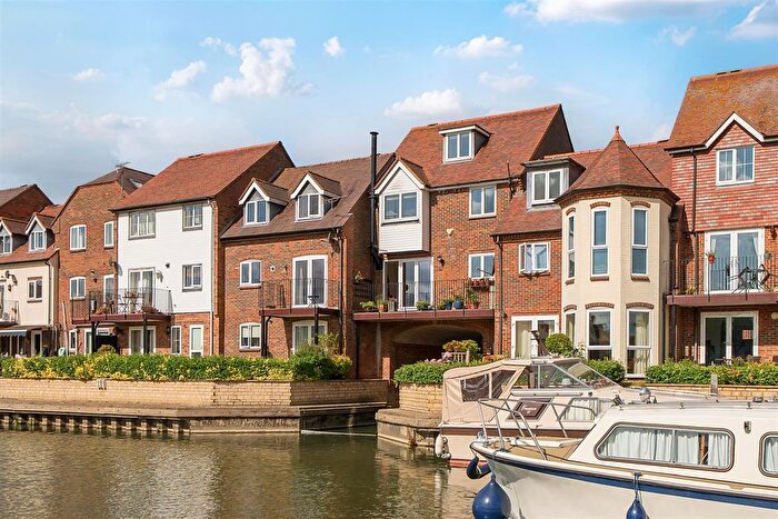 4 Bedroom Terraced House For Sale In West Quay, Abingdon, OX14