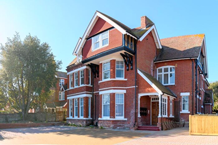 2 Bedroom Apartment To Rent In Denton Road, Eastbourne, BN20