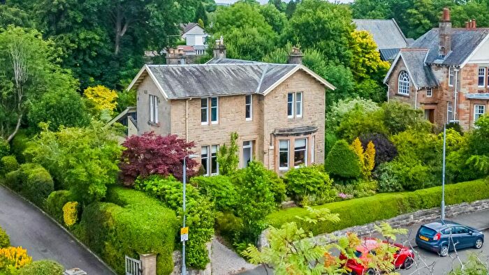 4 Bedroom Detached House For Sale In Cairns Drive, Milngavie, G62