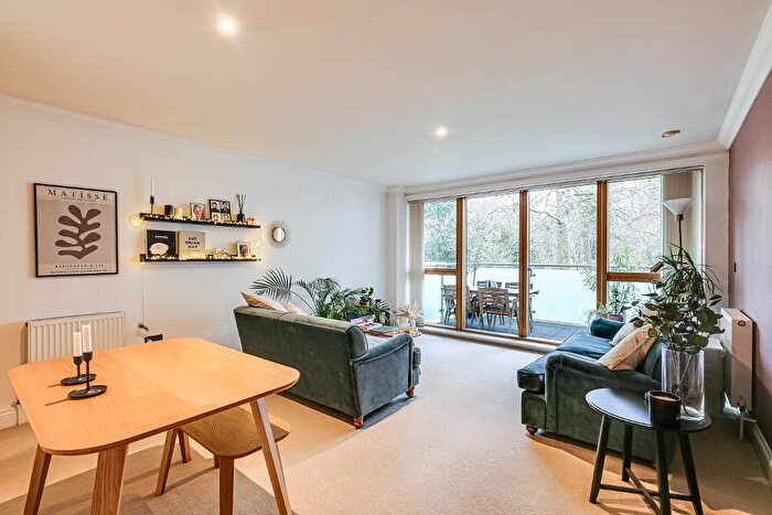 1 Bedroom Flat For Sale In Sanderstead Road, Sanderstead, Surrey, CR2