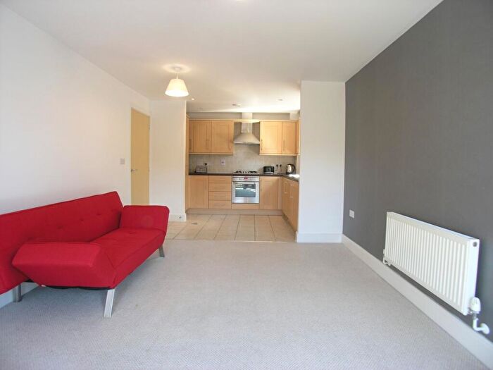 2 Bedroom Apartment To Rent In Clarence Road Windsor, SL4