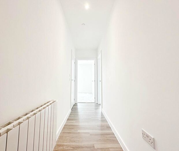 2 Bedroom Apartment For Sale In Station Road, Bishops Stortford, CM23