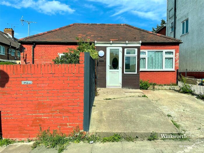 2 Bedroom Bungalow To Rent In North Circular Road, London, NW2
