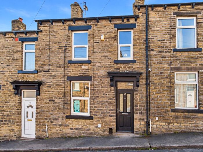 2 Bedroom Terraced House To Rent In Castle Street, Skipton, BD23
