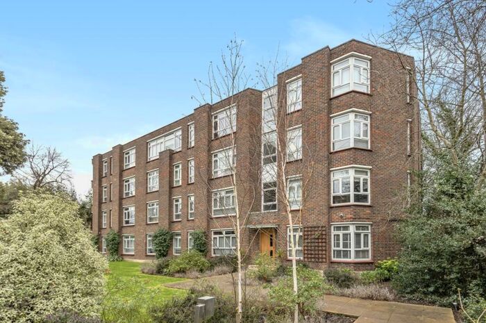 Flat To Rent In Montpelier Row London, SE3