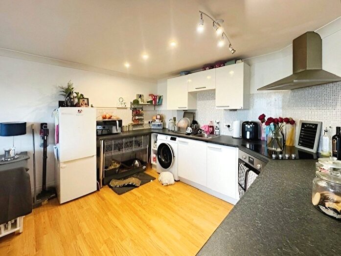 2 Bedroom Flat To Rent In Bambridge Court, Maidstone, Kent, ME14