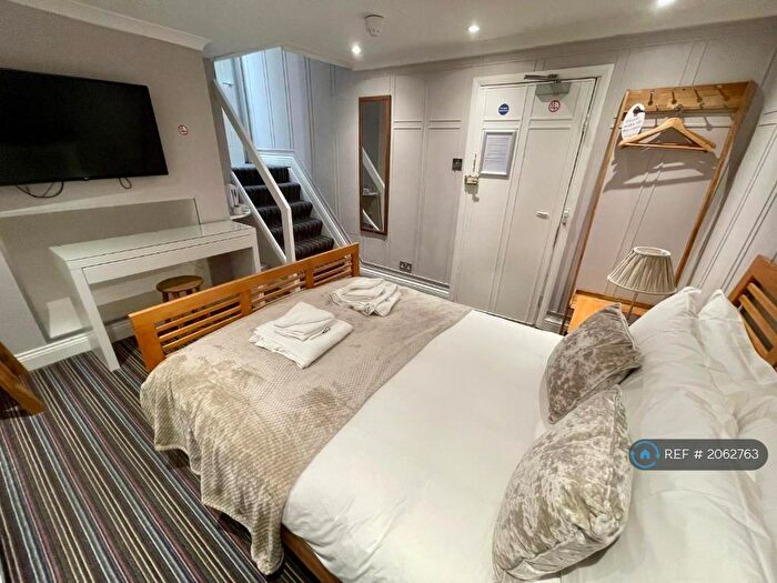 Studio To Rent In Deluxe Hotel Rooms, Brighton, BN3