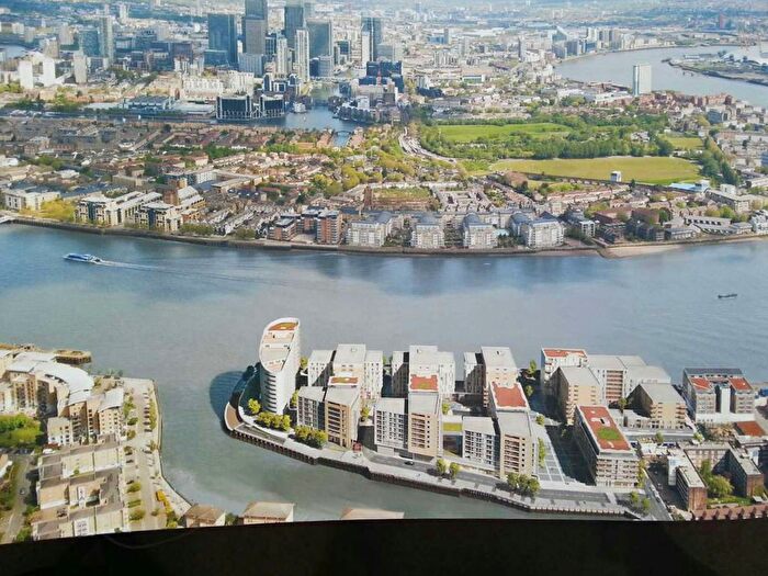 2 Bedroom Flat To Rent In Victoria Parade, London, SE10