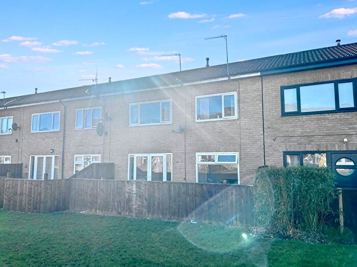3 Bedroom Terraced House For Sale In Pentland Close, Peterlee, SR8