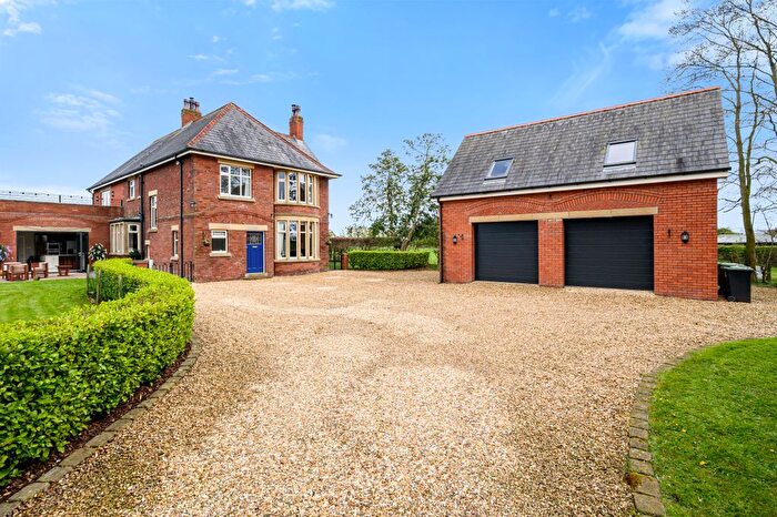 6 Bedroom Country House For Sale In White Croft, White House Lane, Preston, PR3