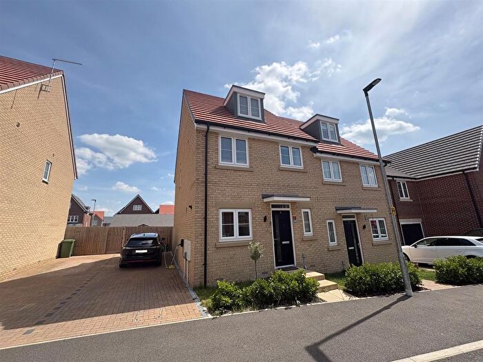 4 Bedroom Semi-detached House For Sale In Keeper Hill Drive, Hampton Heights, Peterborough, PE7