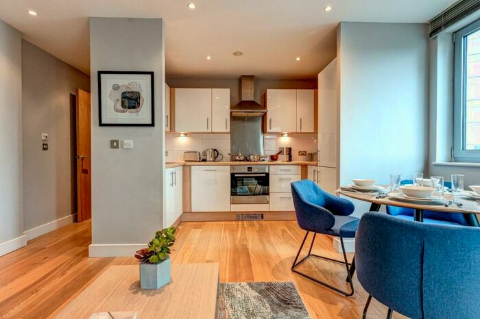 1 Bedroom Apartment To Rent In Meridian Plaza, Bute Terrace, Cardiff, CF10