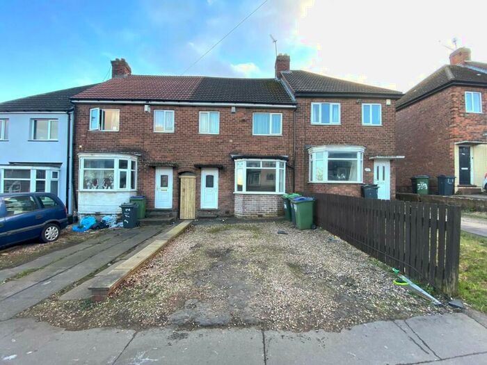 3 Bedroom Semi-Detached House To Rent In Newbury Lane, Oldbury, B69