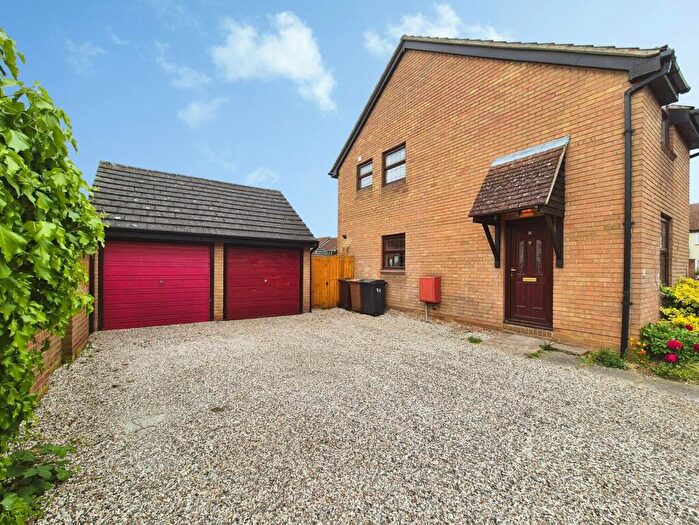 4 Bedroom Detached House To Rent In Aldridge Close, Chelmer Village, Chelmsford, CM2