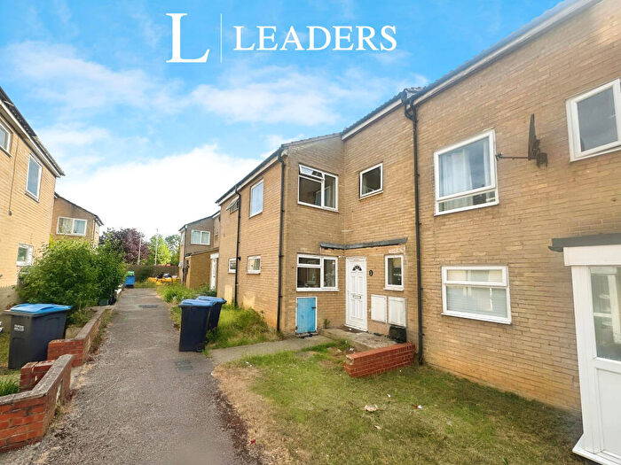 3 Bedroom Terraced House To Rent In Taylifers, CM19