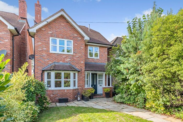 5 Bedroom Detached House For Sale In Harpenden Road, St. Albans, Hertfordshire, AL3