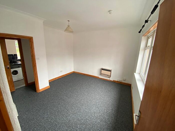 1 Bedroom Flat To Rent In Flat C, Middlemore Road, Northfield, Birmingham, B31